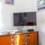 아파트 Le Palais Du Vieux Port By Interhome 니스