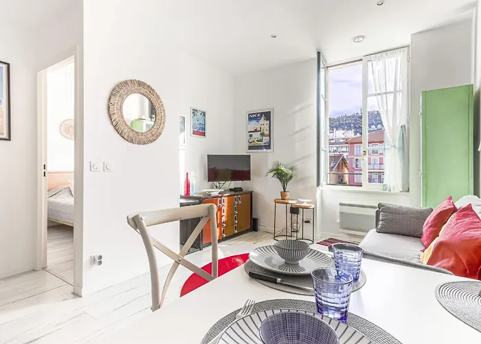 Le Palais Du Vieux Port By Interhome شقة نيس