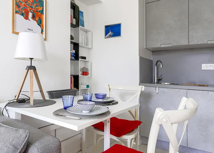 Le Palais Du Vieux Port By Interhome شقة نيس