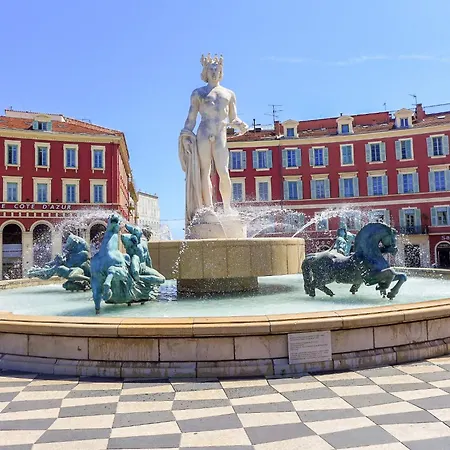 Le Palais Du Vieux Port By Interhome